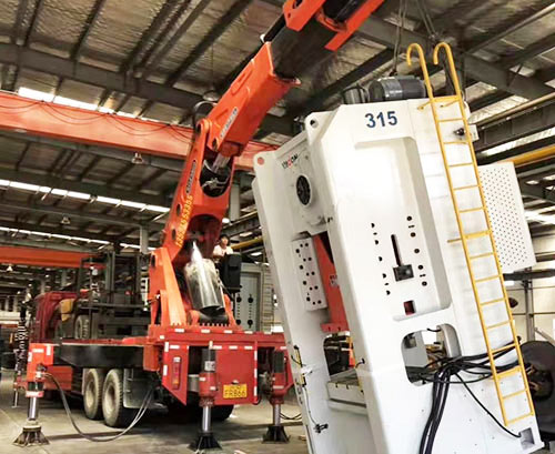 利辛县提升工作效率，选择优质折臂吊租赁服务