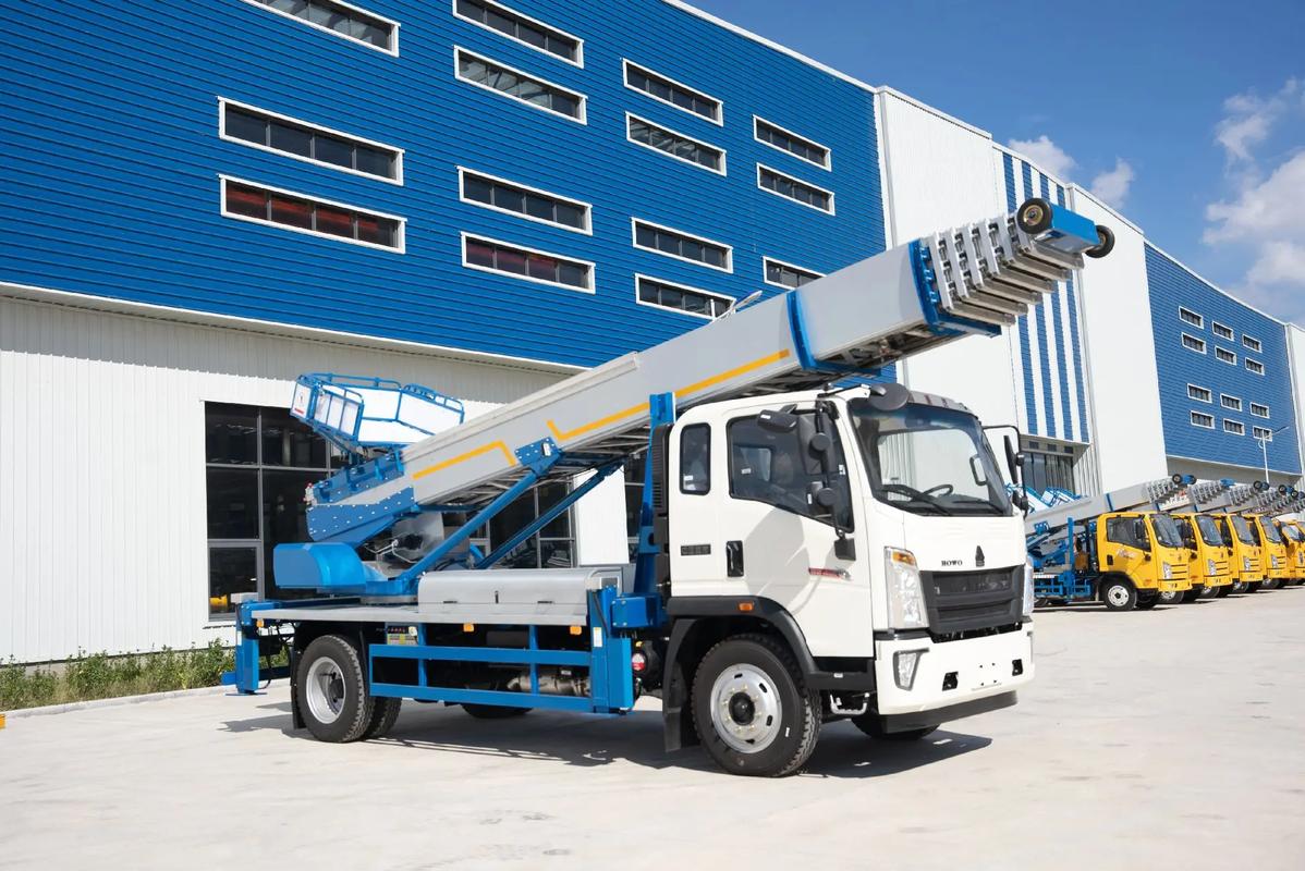 利辛县出租云梯车高空作业车 建筑垃圾搬运